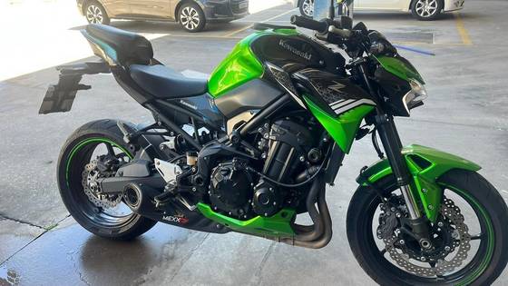 KAWASAKI Z900 